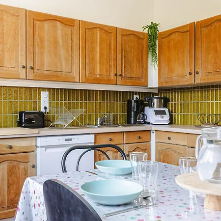 Les Arenes - Grande Maison Familiale Renovee, 6 A 12 Personnes , Vue Sur Les Arenes, Garage Vehicule Electrique, Parking Gratuit * סנטה